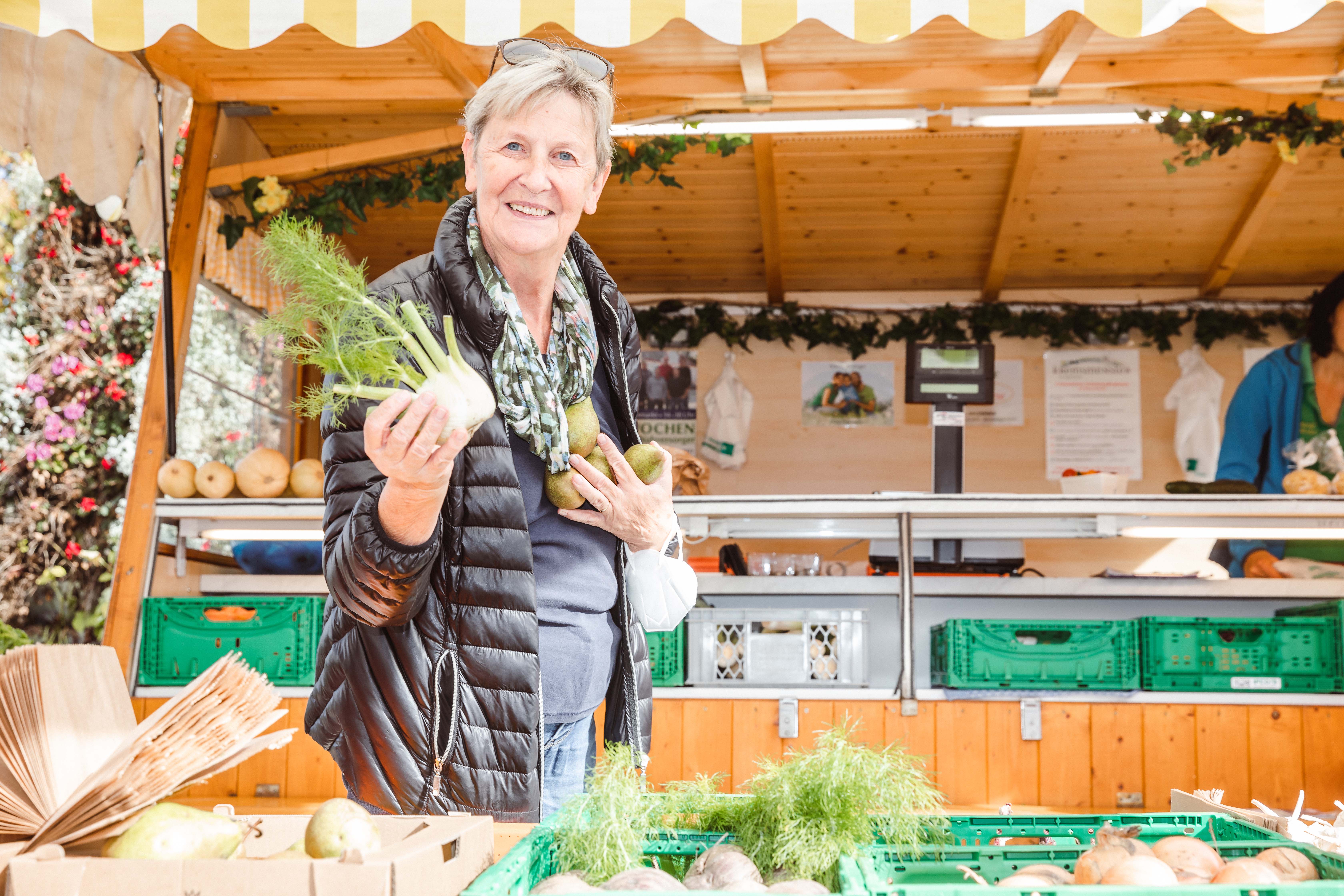 <p>Hier k&ouml;nnen Sie den<br /><a title="Folder_Nahversorger.pdf" href="../../uploads/tinymce/VfSL400aCbnv5VaOYYlTc4JN4scGkRLIOnCvoRVv.pdf" target="_blank" rel="noopener">Nahversorger Folder "K&ouml;stliches vom Bauern"&nbsp;ansehen</a></p>
<p>&nbsp;</p>