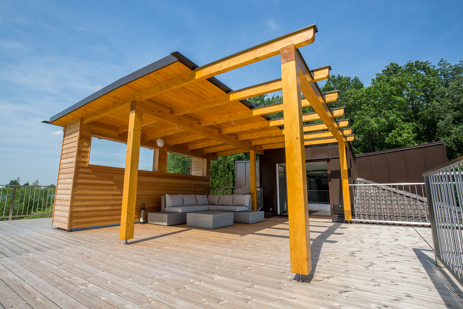 Holz im Garten